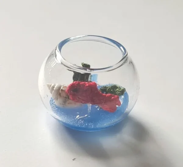 Fish bowl with crochet fish, 1/6 scale