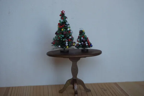 Two Christmas trees, 1/12 scale - Imagen 2
