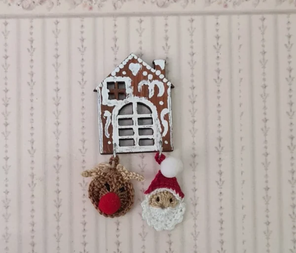 Dollhouse crochet potholders, 1/12 scale