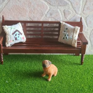 Dollhouse Miniature Pug Dog, 1/12 scale - Imagen 2
