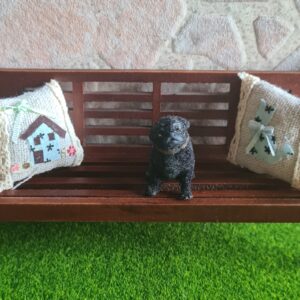Dollhouse Miniature Black Pug Dog, 1/12 scale - Imagen 2
