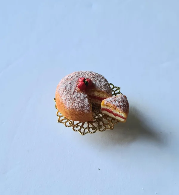 Dollhouse victorian sponge cake, 1/12 scale - Imagen 2