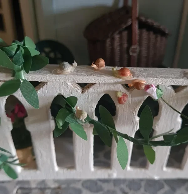 Dollhouse snail, 1/12 scale - Imagen 2