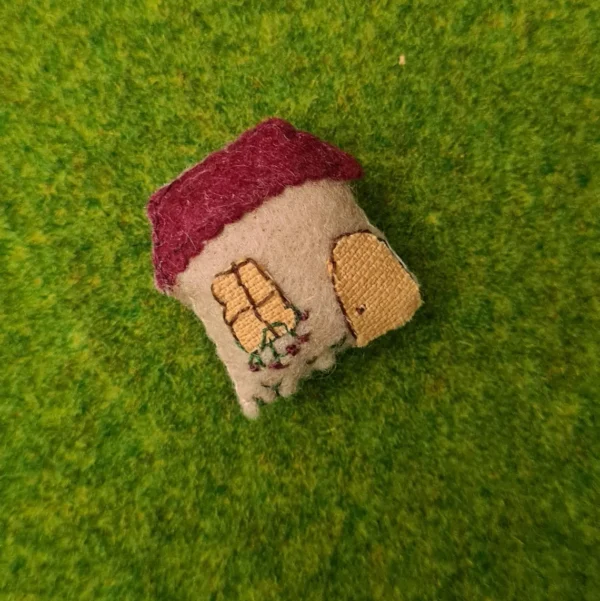 Dollhouse cushion, 1/12 scale