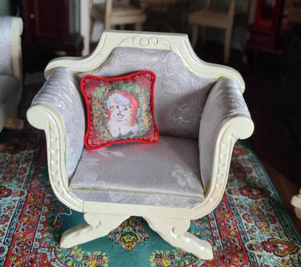 Dollhouse xmas cushion, 1/12 scale - Imagen 2