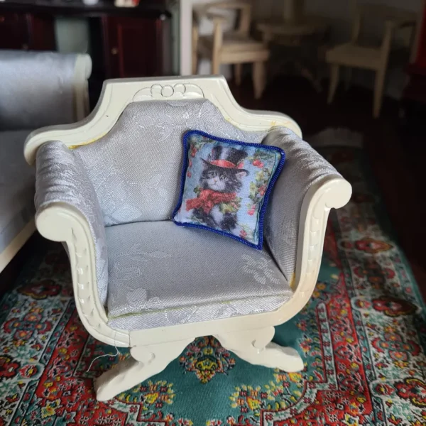 Dollhouse xmas cushion, 1/12 scale - Imagen 2