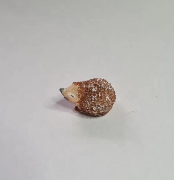 Dollhouse hedgehog, 1/12 scale - Imagen 2