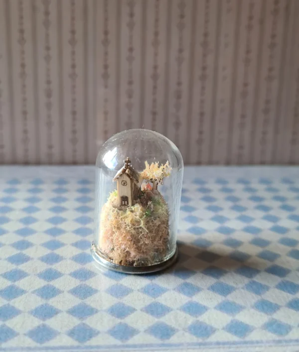 Dollhouse miniature house in dome, 1/12 scale - Imagen 3