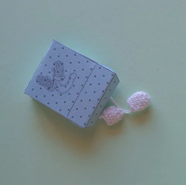 Miniature mittens, 1/12 scale