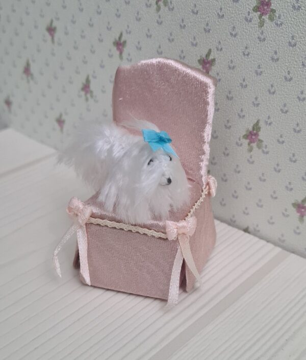 Dollhouse maltese dog, 1/12 scale