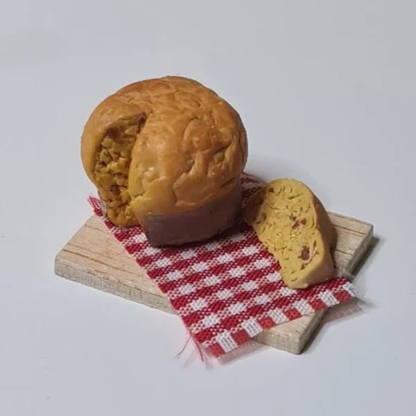 Dollhouse panettone, 1/12 scale
