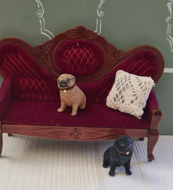 Dollhouse Miniature Pug Dog, 1/12 scale - Imagen 4