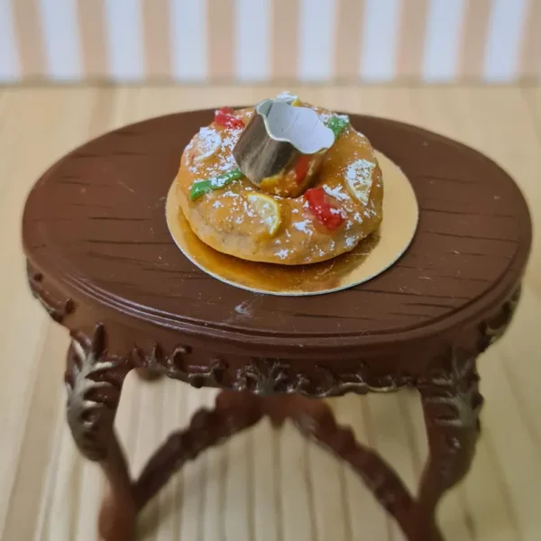 Dollhouse miniature spanish christmas cake, 1/2 scale - Imagen 2