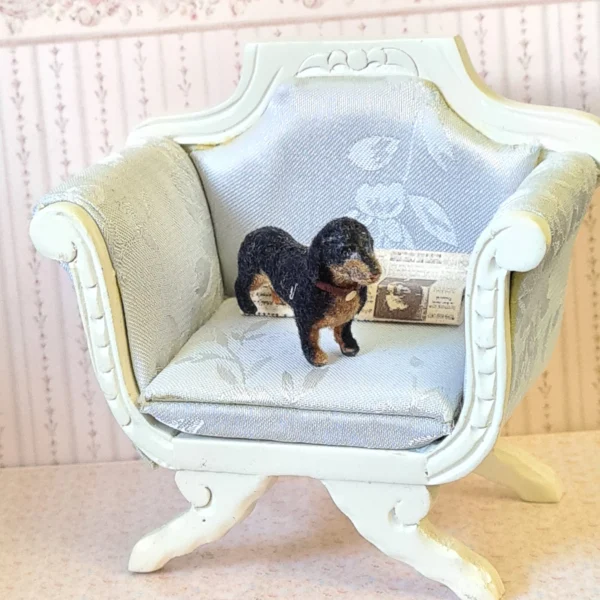 Dollhouse Dachshund dog, 1/12 scale - Imagen 2