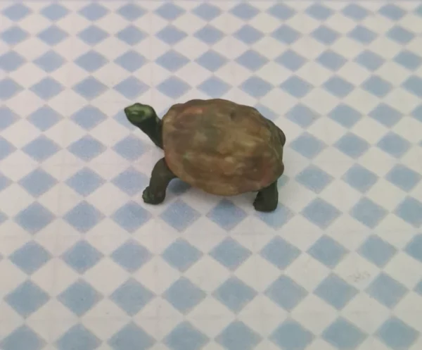 Dollhouse turtle, 1/12 scale