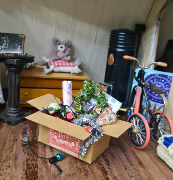 Christmas decorations box,1/12 scale - Imagen 4