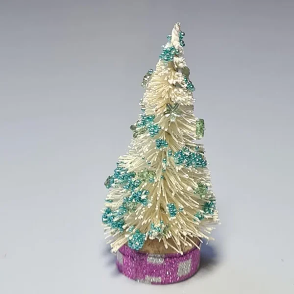 Christmas tree, 1/48 scale