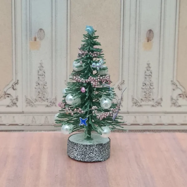 Christmas tree, 1/48 scale