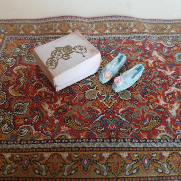 Shoes with old style box, 1/12 scale - Imagen 2