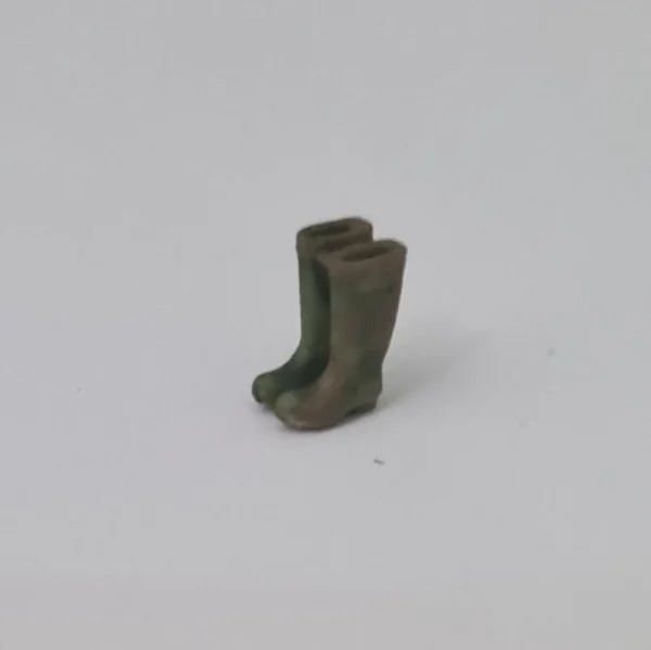 Dollhouse rain boots, 1/48 scale