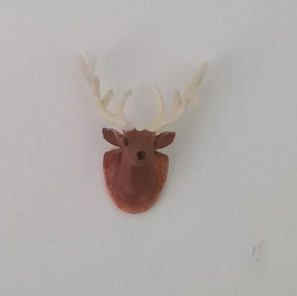 Dollhouse deer head, 1/48 scale