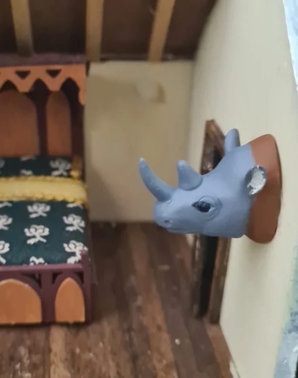 Dollhouse rhino head, 1/48 scale