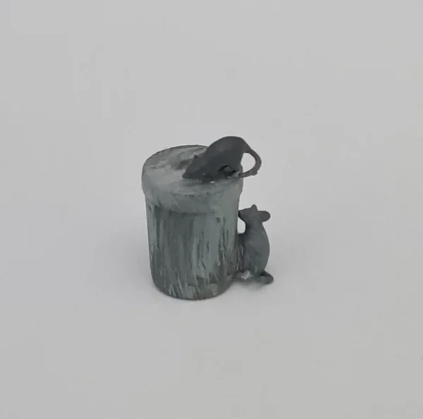 Dollhouse mice with trash can, 1/48 scale