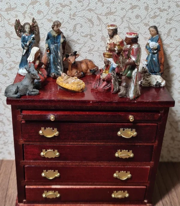 Dollhouse nativity figures, 1/12 scale