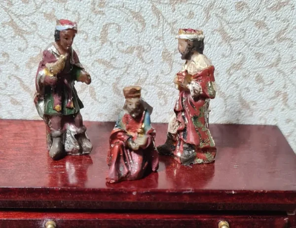 Dollhouse nativity figures, 1/12 scale - Imagen 2