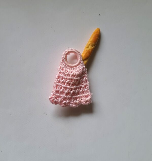 Crochet dollhouse shopping bag, 1/12 scale