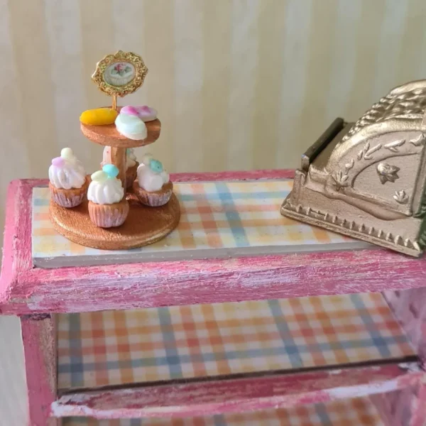 Dollhouse Easter cupcake stand, 1/12 scale - Imagen 4