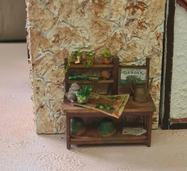 Dollhouose garden bench with accesories, 1/48 scale