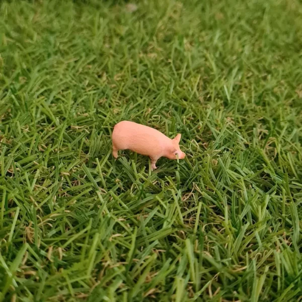 Dollhouse miniature pig, 1/48 scale - Imagen 2