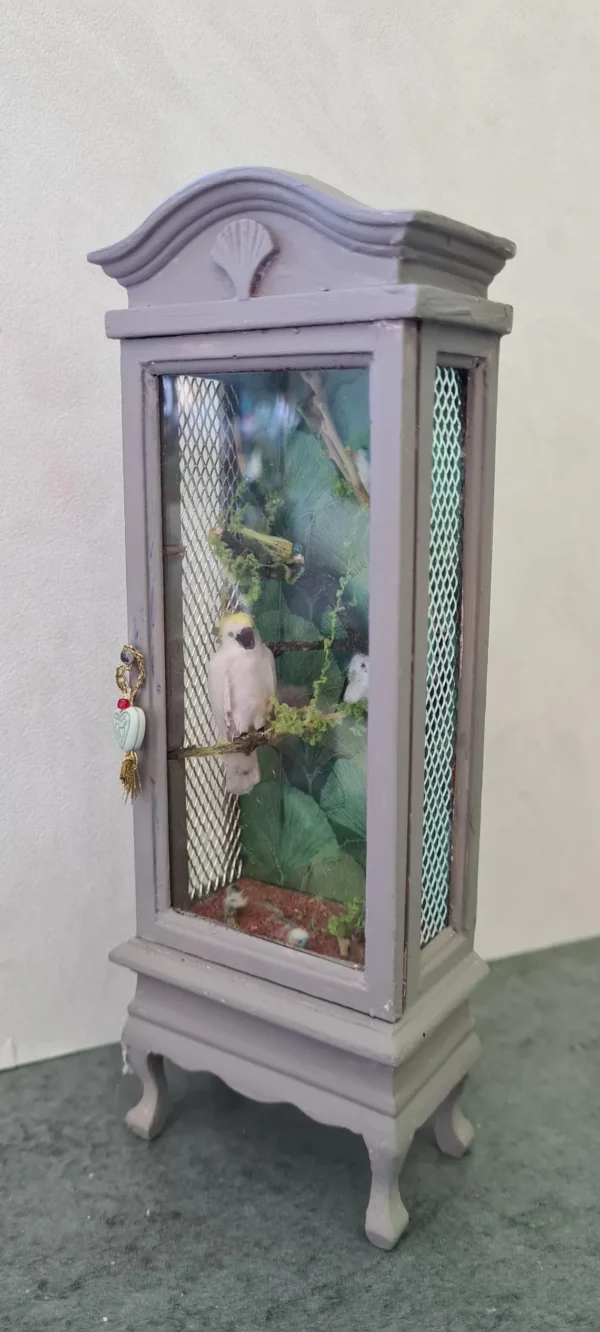 Dollhouse miniature aviary, 1/12 scale - Imagen 5