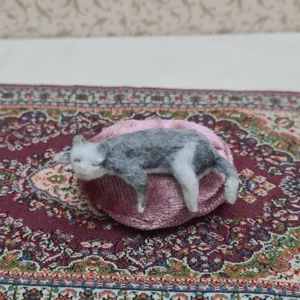 Dollhouse miniature cat 1/12 scale