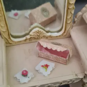 Box with two embroidered handkerchiefs for a 1/12 scale dollhouse.