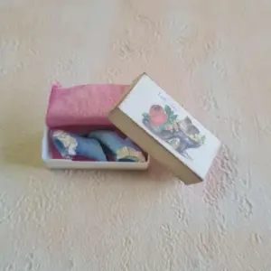 Alternative view of Dollhouse Miniature Vintage Shoes, 1/12 scale