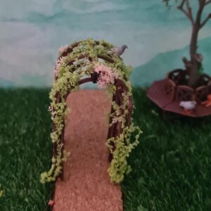 Dollhouse garden arch, 1/48 scale