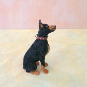 Alternative view of Dollhouse miniature Dobermann dog, 1/12 scale