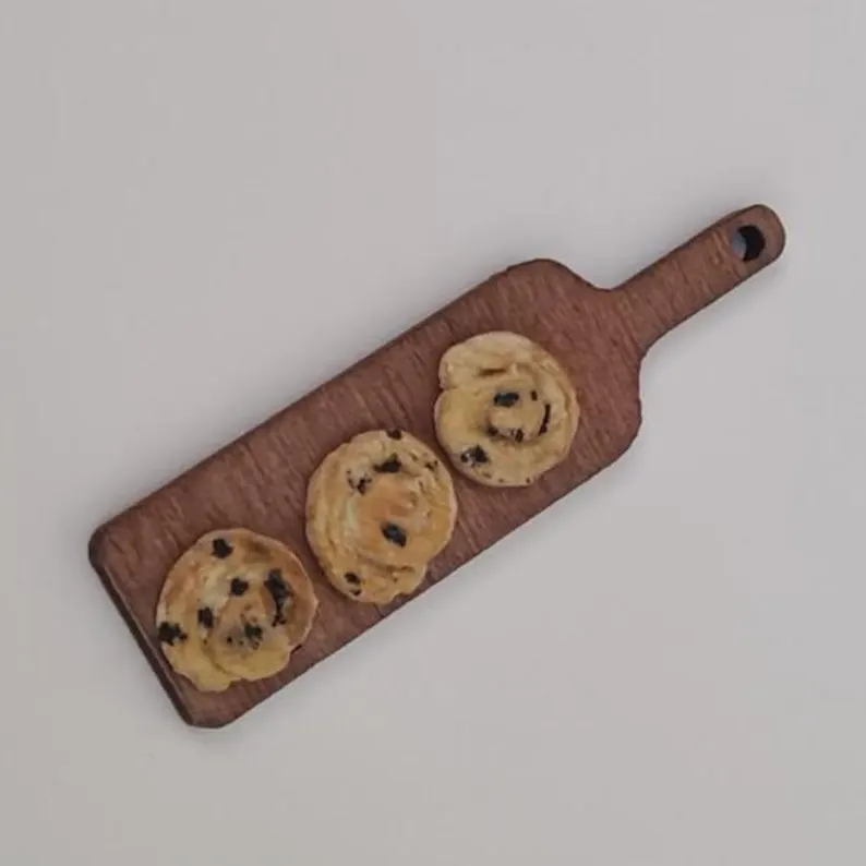 Handmade Miniature Sweet Rolls Set – Dollhouse Food 1:12 Scale – Realistic Bakery Display