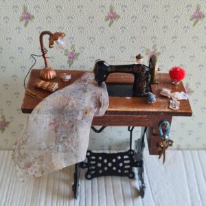 Vintage miniature sewing machine. Dollhouse decor. Sewing room scene. OOAK 1/12 Scale