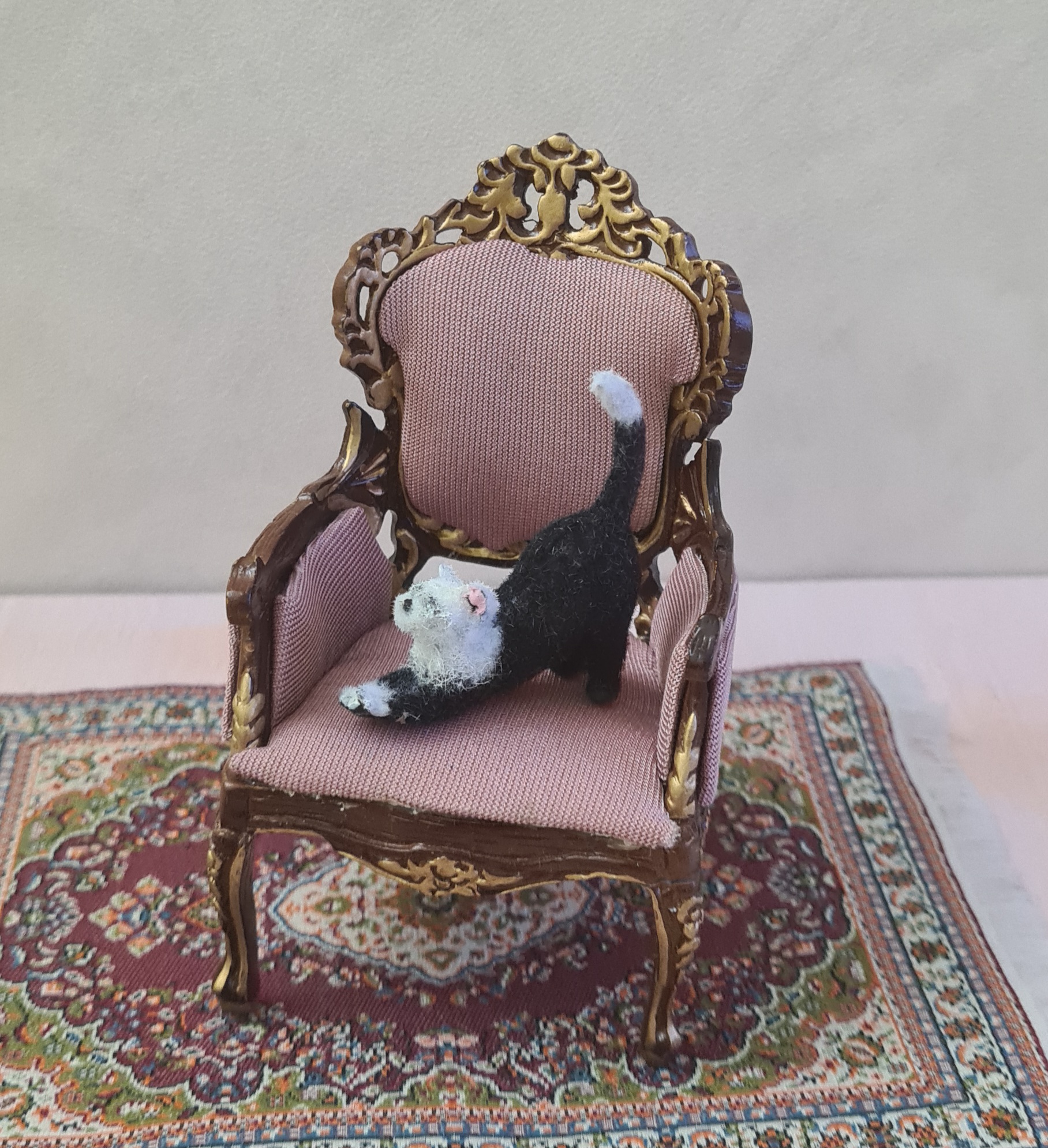 Dollhouse miniature cat 1/12 scale - Imagen 2