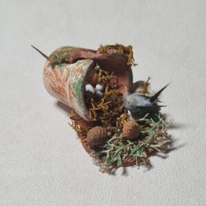 Dollhouse nest inside a flowerpot, 1/12 scale
