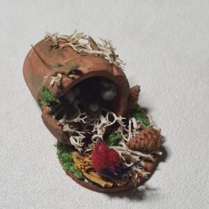 Alternative view of Dollhouse nest inside a flowerpot, 1/12 scale